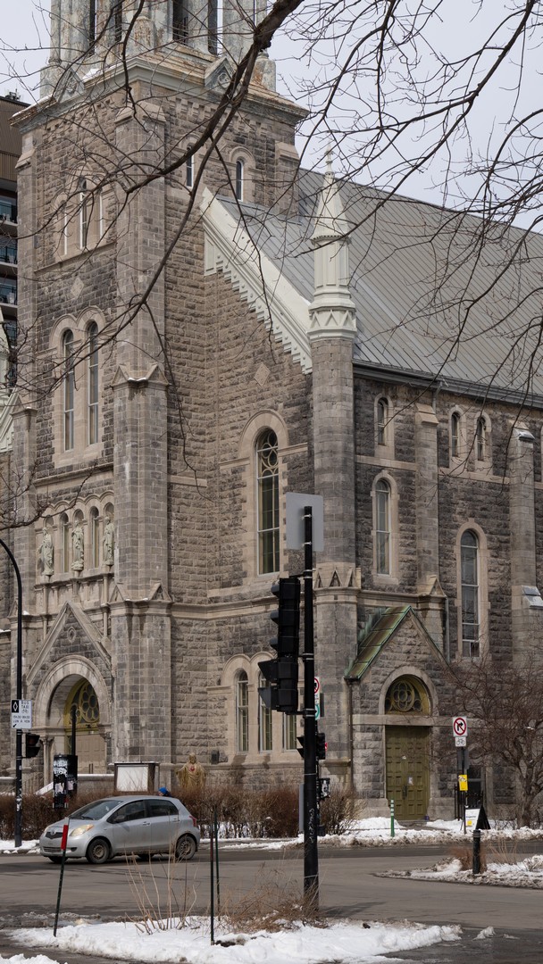 Entrée de la friperie